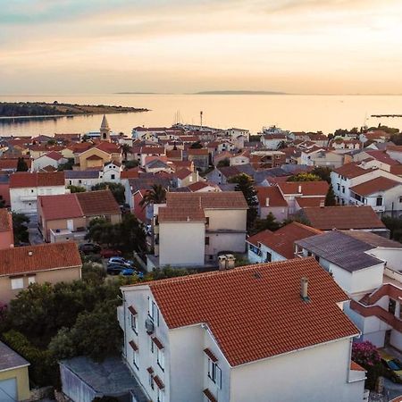 Apartments Loina Novalja Εξωτερικό φωτογραφία