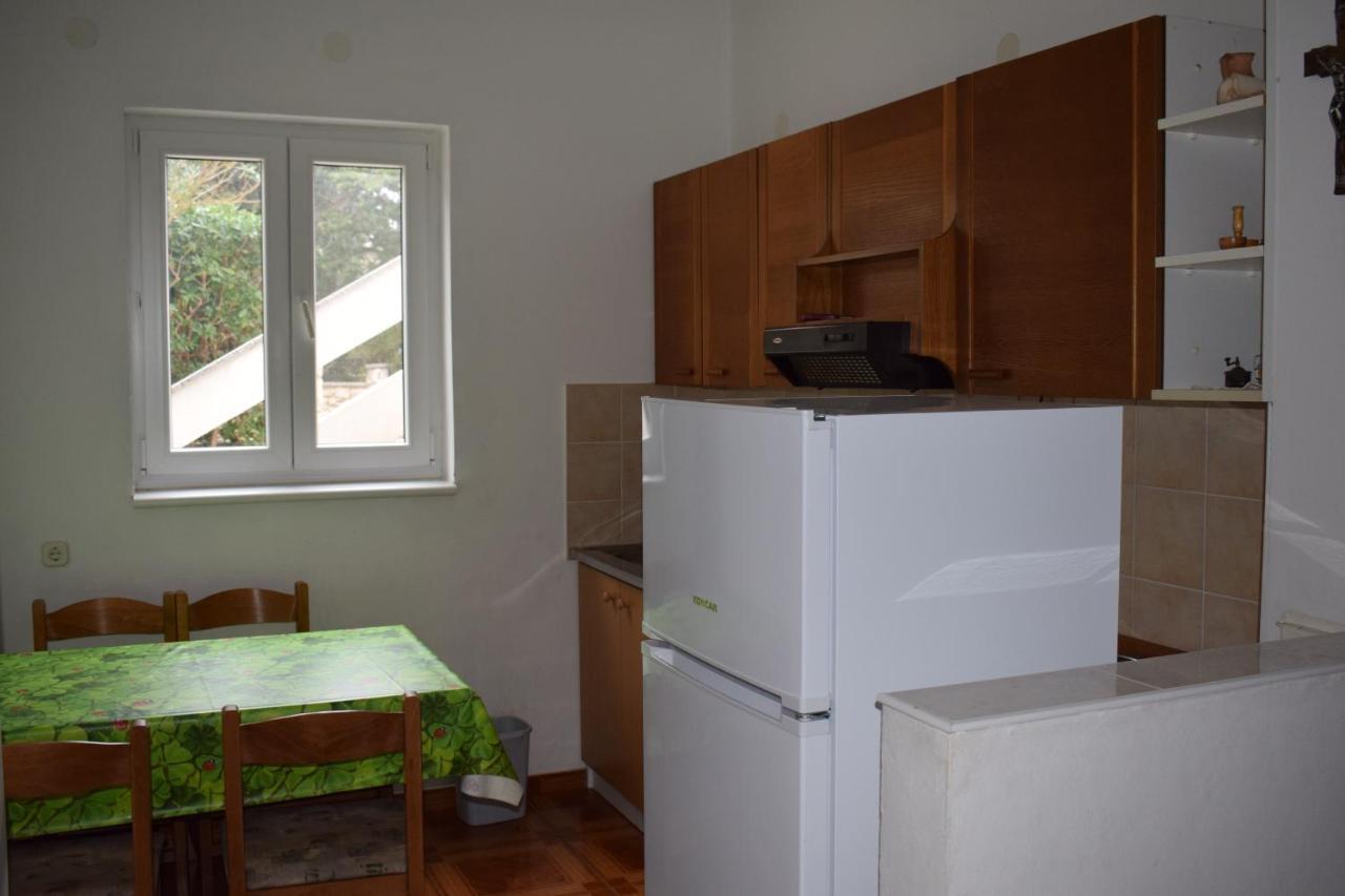 Apartments Loina Novalja Εξωτερικό φωτογραφία