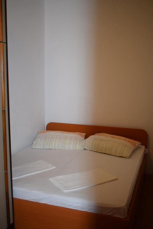 Apartments Loina Novalja Εξωτερικό φωτογραφία