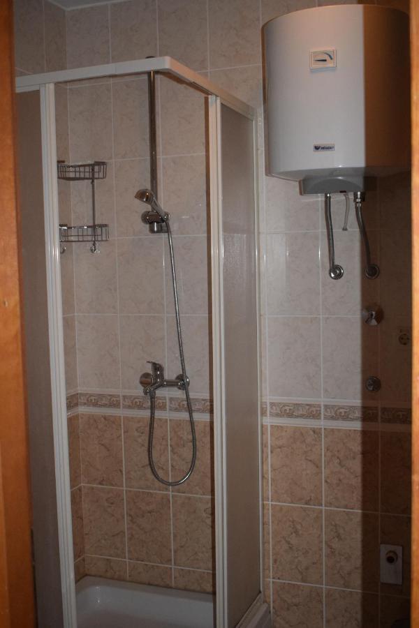 Apartments Loina Novalja Εξωτερικό φωτογραφία